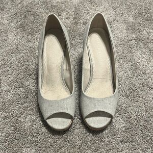 Kelly & Katie Gray Peep-Toe Heels